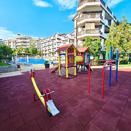 Royal Palm Sea Nest Апартамент Свети Влас