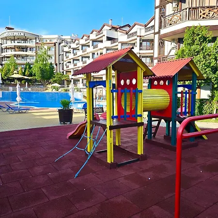 Royal Palm Sea Nest Апартамент *